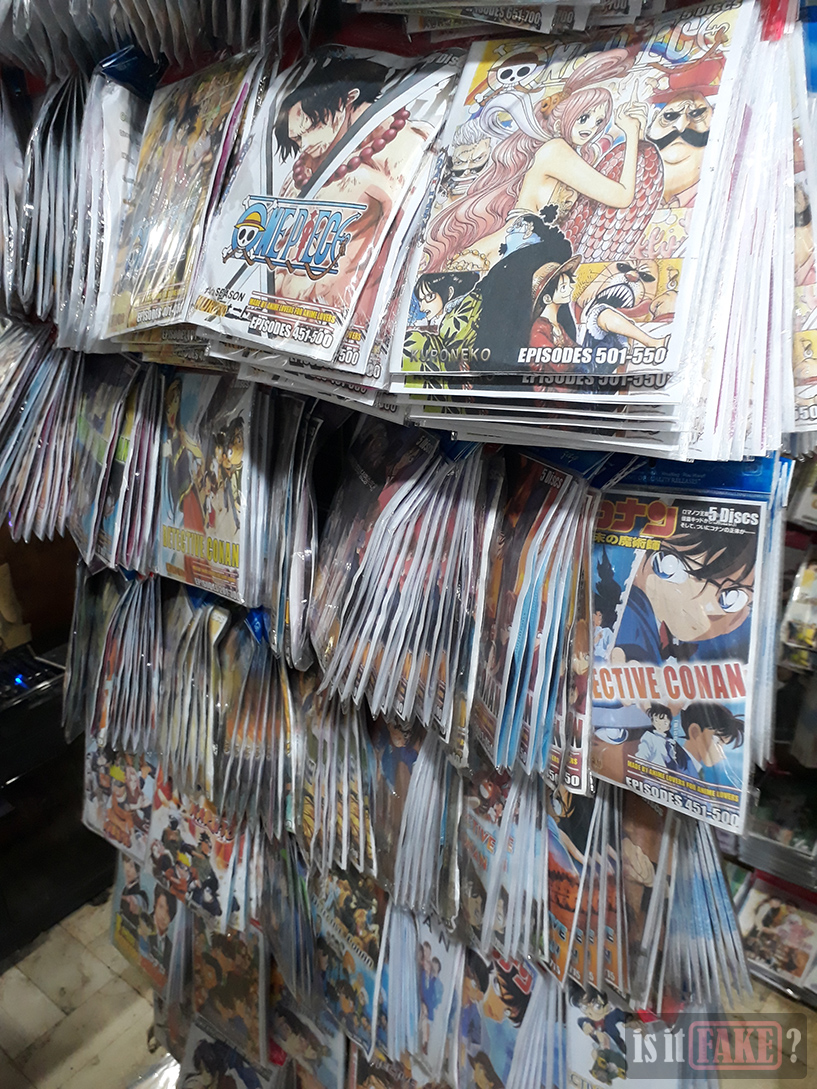 Manila: stall selling anime DVD bootlegs